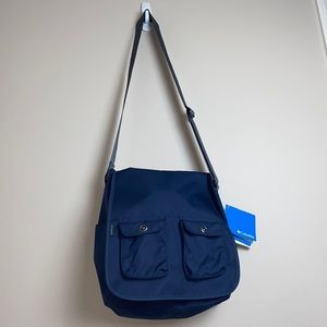 Columbia Canvas Azza II Messenger Bag